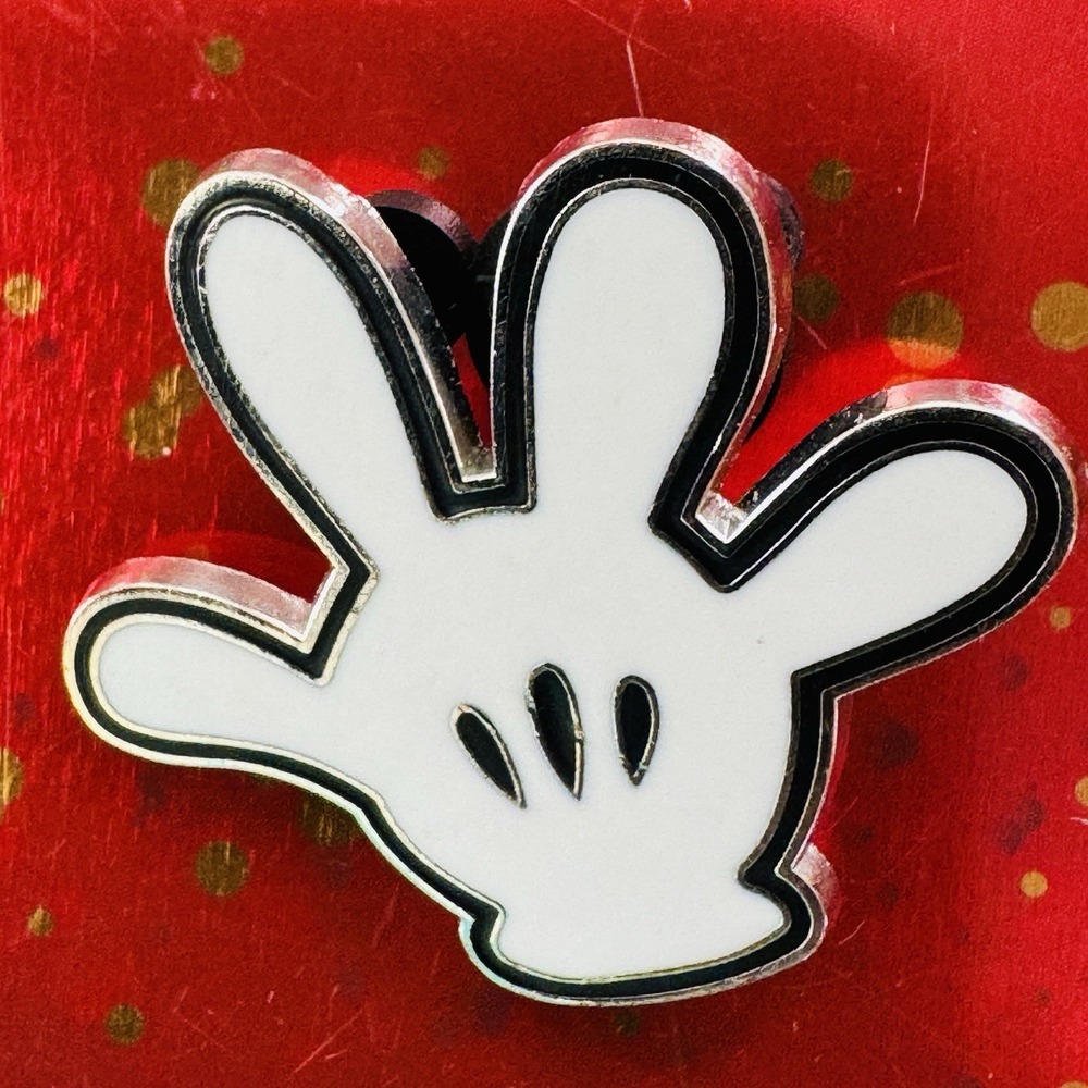 DS Mickey Mouse Memories Pin Set Glove Only January Disney Pin 127923